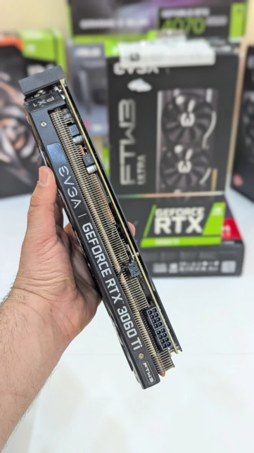 EVGA RTX 3060 Ti FTW3 ULTRA GAMING 8Go ( Used )