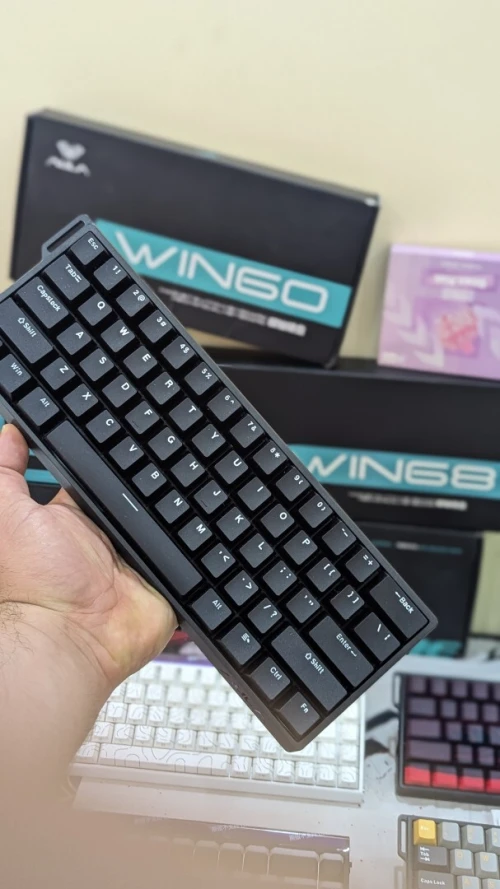 Aula Gaming Keyboard : Magnetic and Wireless Keyboards