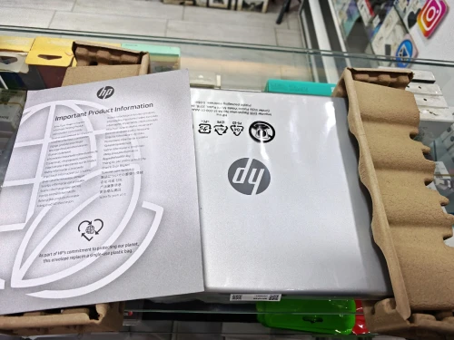 HP Laptop 15-fc0155nf -15,6" - AMD Ryzen 5 - 7520U - 8 Go RAM - 512 Go SSD NVMe - Win 11 Home