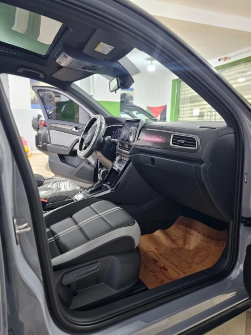 Volkswagen T-Roc 2025 R-Line 