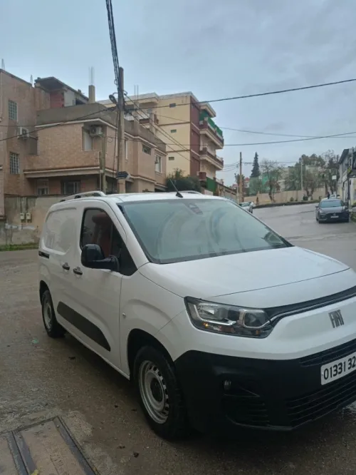 Fiat Doblo 2023 Professionnel Italie