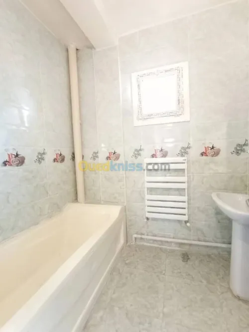 Location Appartement F4 Alger Reghaia