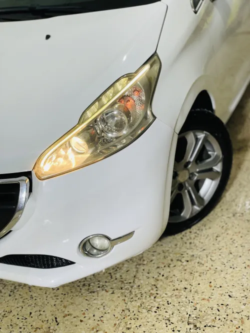 Peugeot 208 2014 Allure