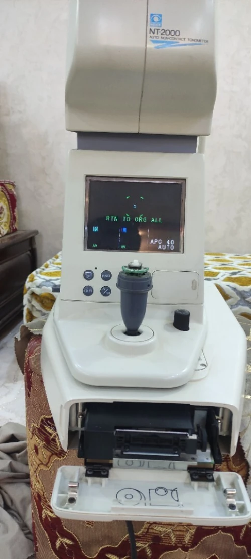 Tonomètre Nidek+ Echographe ophtalmique