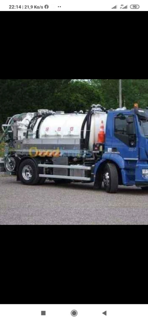 Travaux d'assainissement debouchage curage des canalisations.