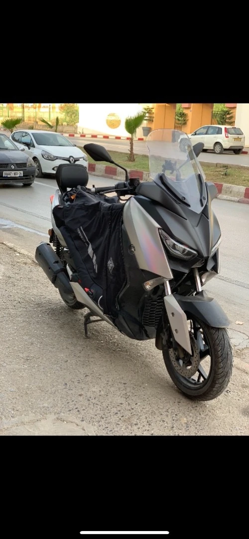 TABLIER YAMAHA XMAX 300  2017--2022 TUCANO URBANO  ORG ITALIE