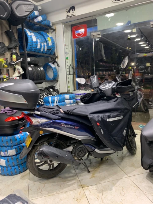 TABLIER TUCANO URBANO  SYM ST