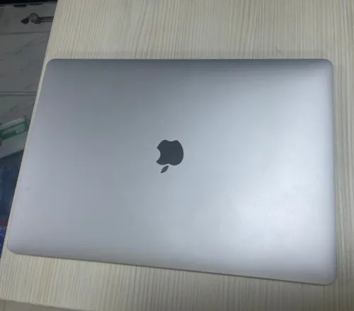 MacBook Pro 2015 2020 en excellent état avec garantie