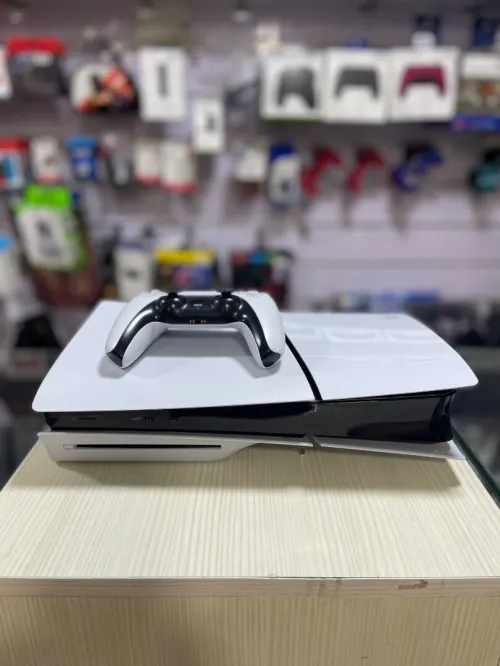 PlayStation ps5 slim très bon état 10/10