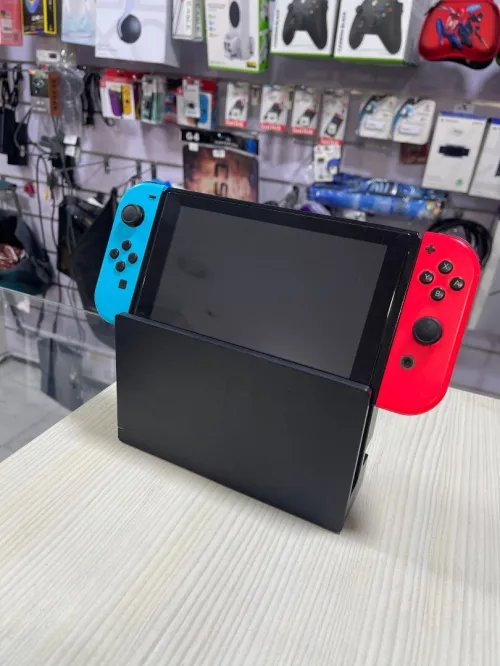 Nintendo Switch Flashée + Jeux Installés  Très bon état