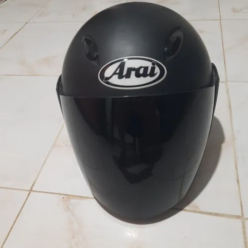 Casque arai taille M RAMENÉ EN FRANCE