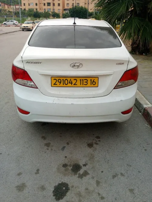 Hyundai Accent RB  4 portes 2013 Accent RB  4 portes