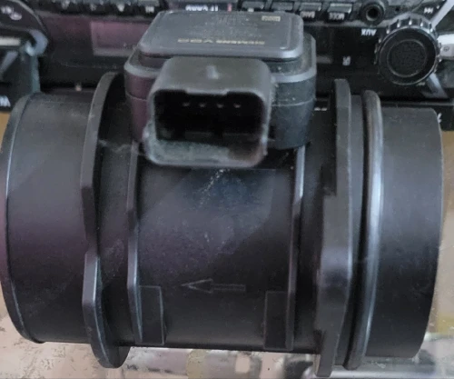 Maf débitmètre Peugeot 206 207  Citroen C3, Ford Fiesta.