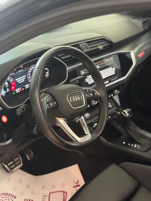 Audi Q3 2023 S line