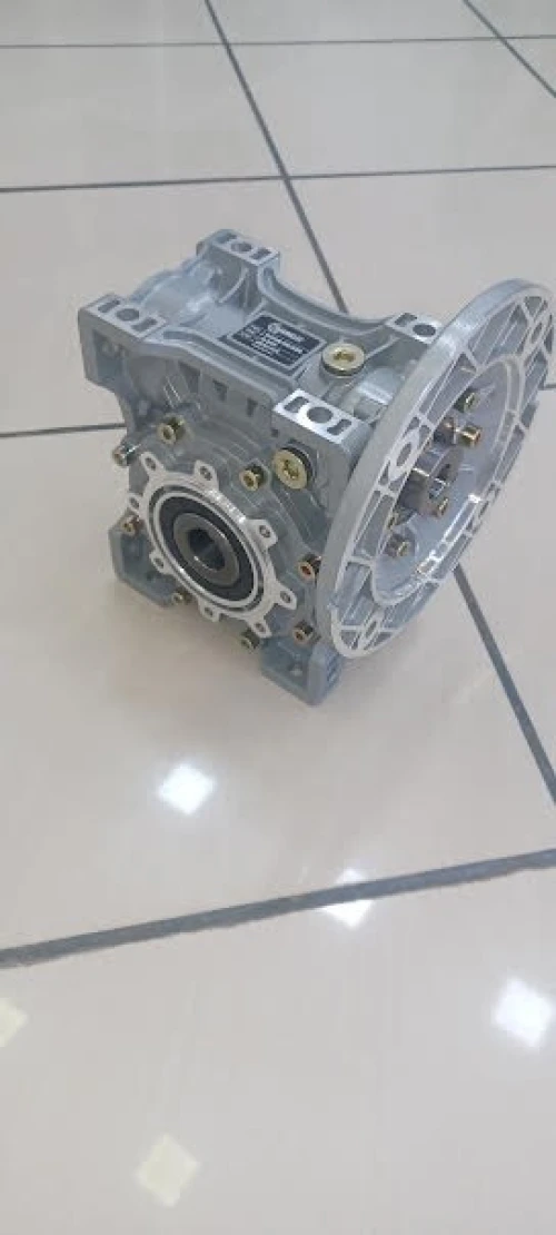 Réducteurs De Vitesse RV marque TRANSMELEC مخفضات السرعة