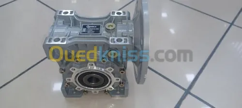 Réducteurs De Vitesse RV marque TRANSMELEC مخفضات السرعة