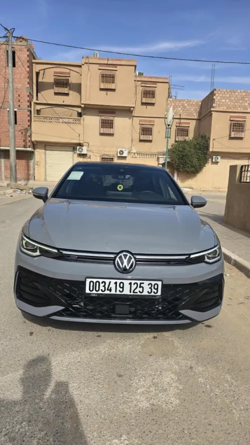 Volkswagen Golf 8 2025 Pro R-line