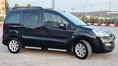 Peugeot Partner 2017 Tepee Allure 