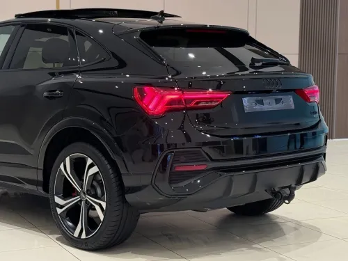 Audi Q3 2023 S line