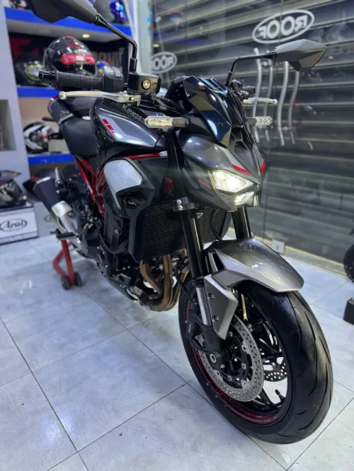 Kawasaki Z900 125ch 2025