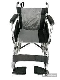 Fauteuil roulant / chaise roulante