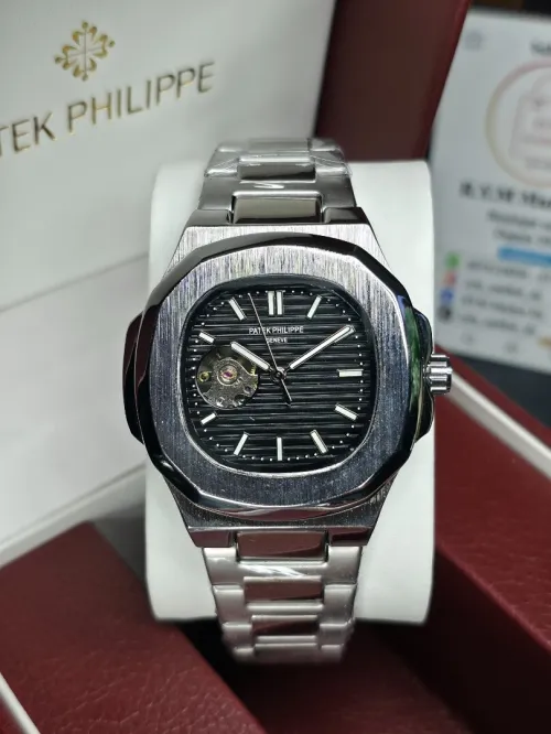 Montre patek Philippe nautilus mécanique
