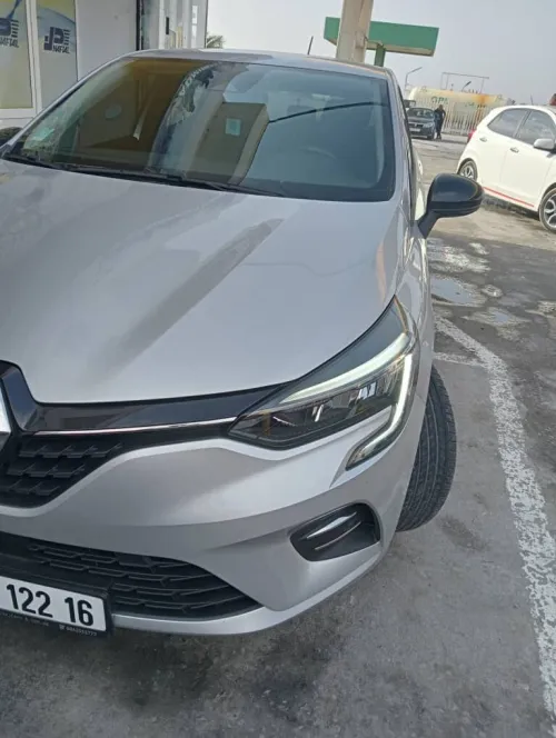 Renault Clio 5 2022 évolution boîte automatique