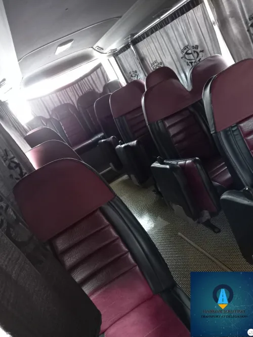 location mini van bus transport vip Délégation évènements 