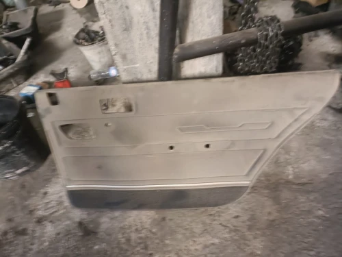 Des pieces pour voiture 505