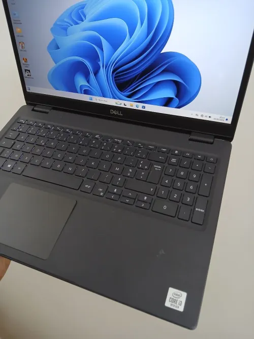 Dell latitude 3510 I3-10110U RAM 8GB SSD 256GB