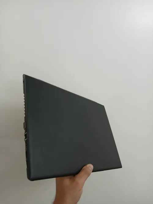 LENOVO V310 I5 7200U RAM 8GB AMD Radeon R5 M330 2GB