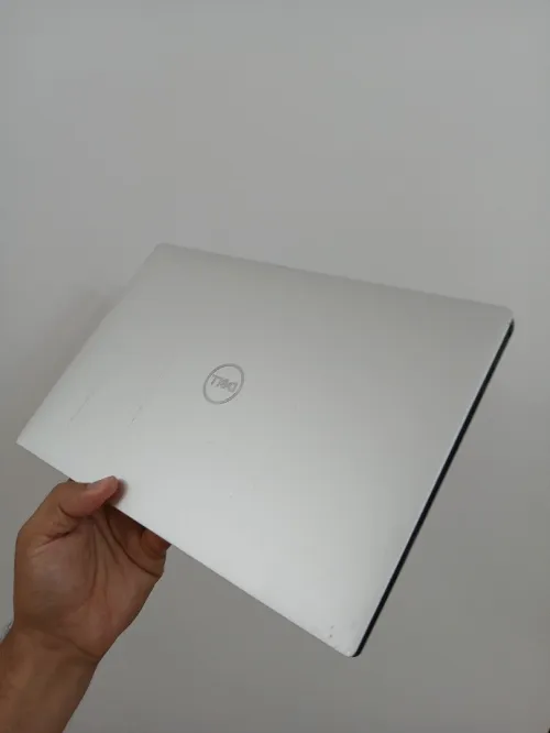 Dell XPS 13 7390 I5 10210U RAM 8GB SSD 256GB ECRAN 13.3 FHD