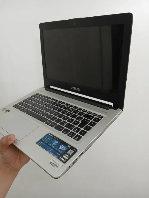 ASUS K46CM Intel I5 3317U Nvidia Geforce GT 635M 2GB RAM 8GB