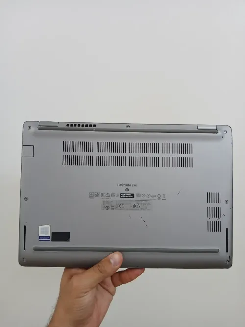 DELL LATITUDE 5310 Intel I3-10110U RAM 8GB SSD 256GB 14 FHD