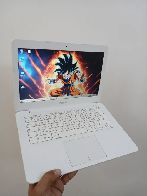 ASUS X302LJ Intel I3-5005U RAM 8GB HDD 1TO