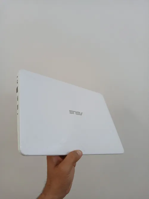 ASUS X302LJ Intel I3-5005U RAM 8GB HDD 1TO