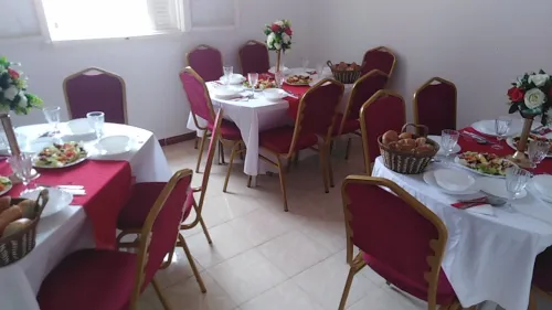 L'occasion chaises tables fête