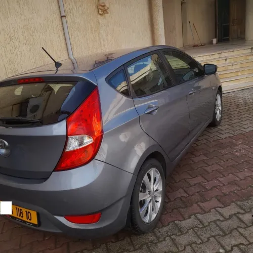 Hyundai Accent RB  4 portes 2018 Accent RB  4 portes