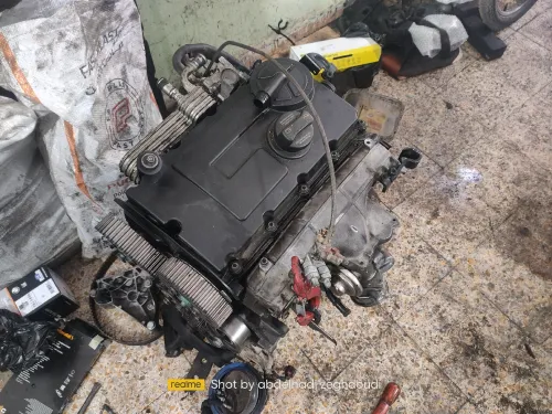 Moteur golf 5 2.0  03j