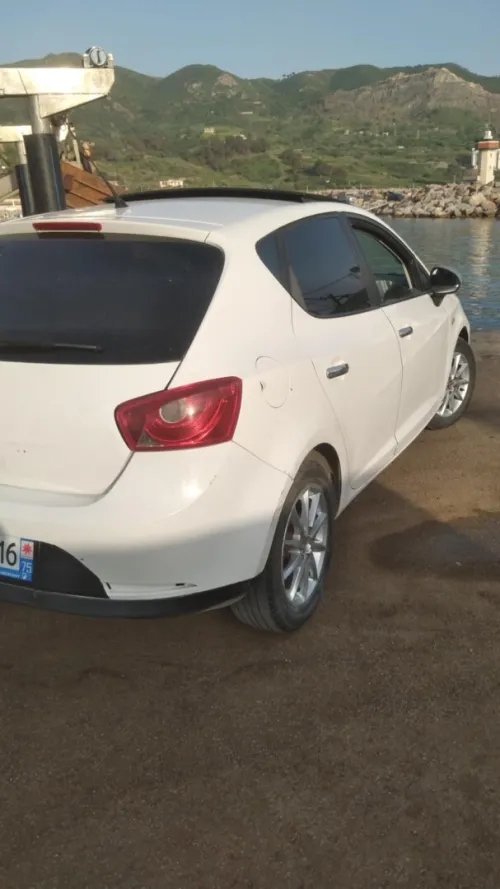 Seat Ibiza 2011 Fully +Toit ouvrant