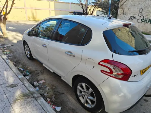 Peugeot 208 2012 208