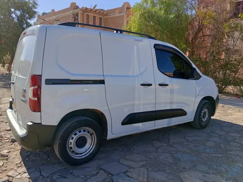 Fiat Doblo 2024 2 Places