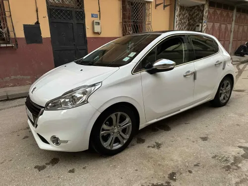 Peugeot 208 2014 Allure