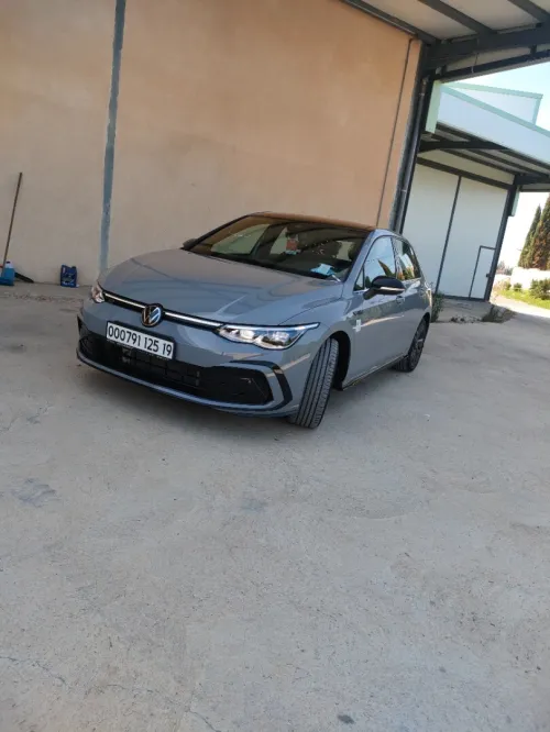 Volkswagen Golf 8 2025 R-Line