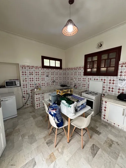 Location Appartement Niveau de villa F5 Alger El biar