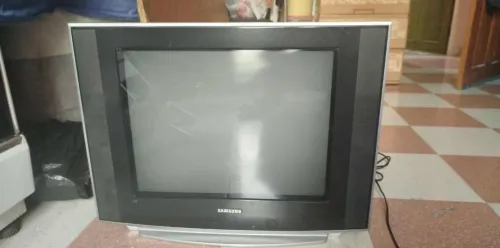 CUISINIÈRE+MACHINE A LAVER+FRIGO+TV+DISQUE DURE+ECRAN +PC