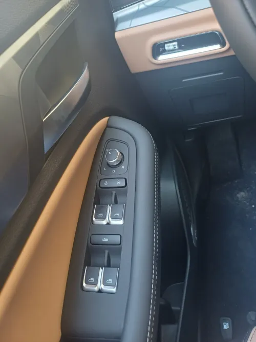 Geely X6 Pro  2025 Luxury 