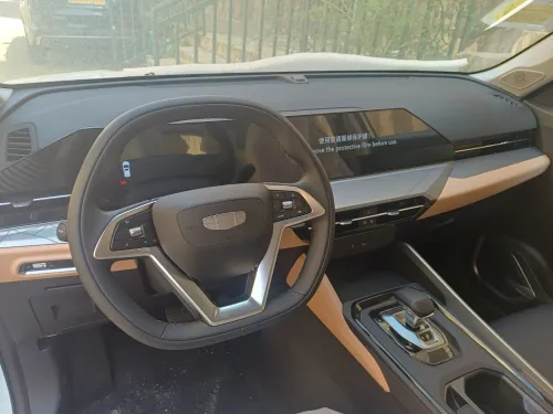 Geely X6 PRO 2025 