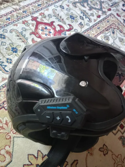 Casque moto avec bluetooth intégré