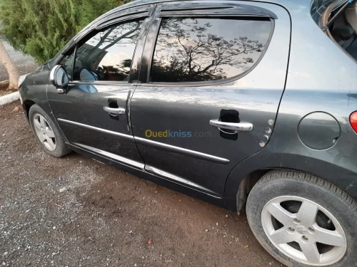 Peugeot 207 2012 